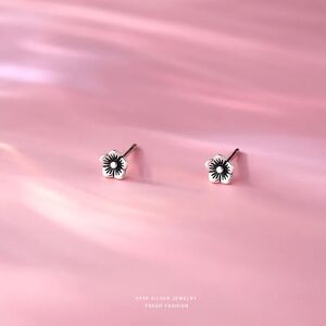 Silver Flower Earrings